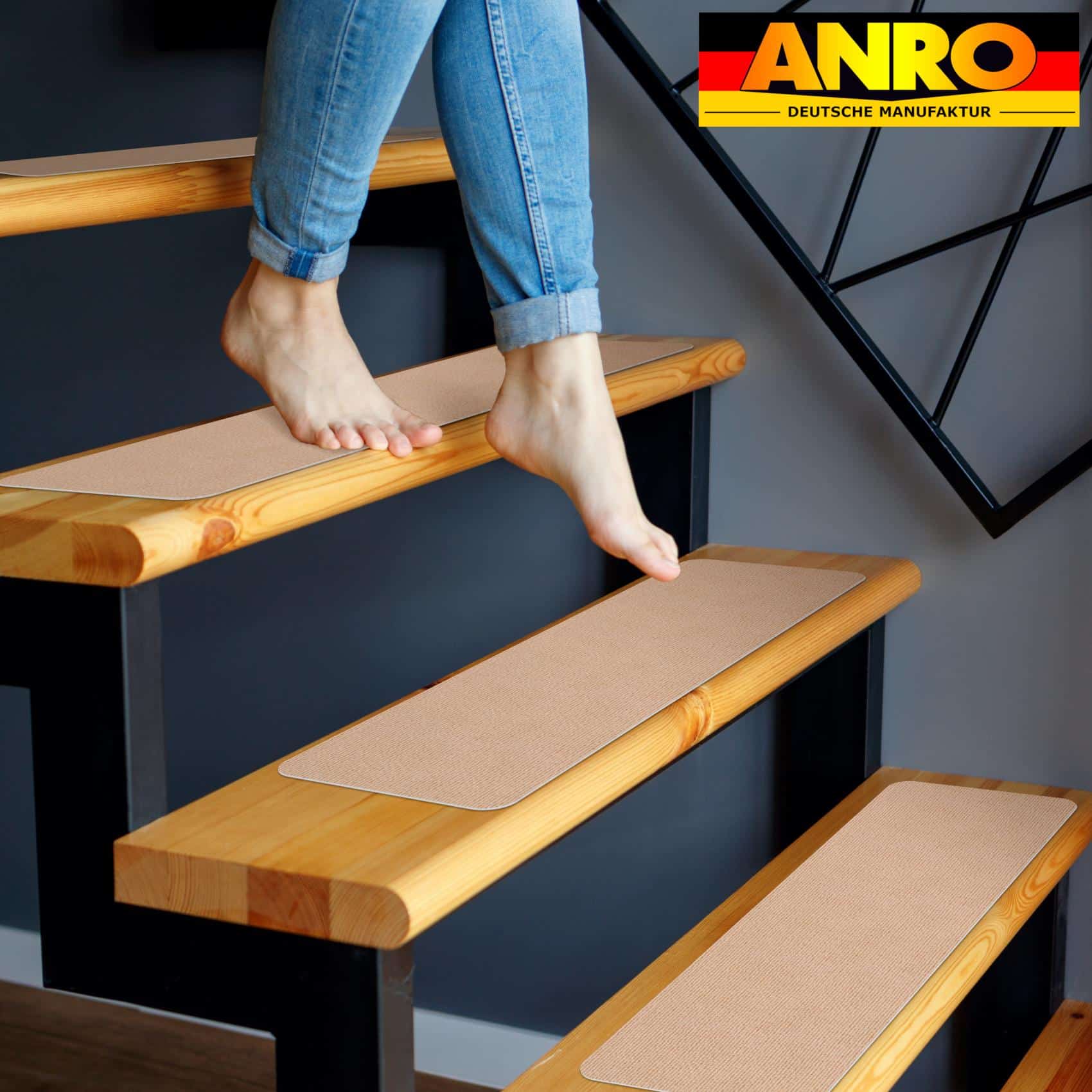 NEMBRAU1_50 Treppenteppich Treppenstufen Teppich Stufenteppich Stufenmatte selbsthaftend Rechteckig NEMESIS Hellbraun